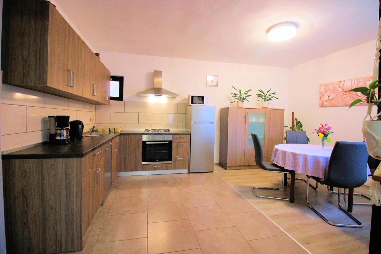 Apartment Leana Selce Kültér fotó